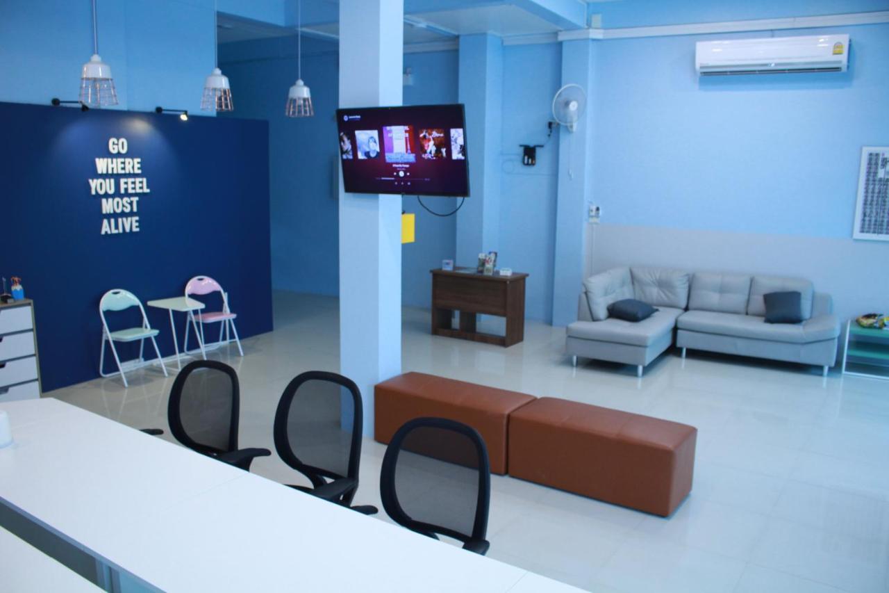 Sook Hostel (Adults Only) Чиангмай Экстерьер фото