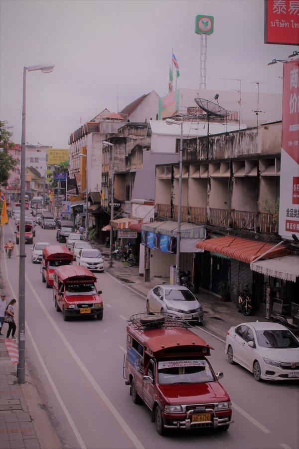 Sook Hostel (Adults Only) Чиангмай Экстерьер фото